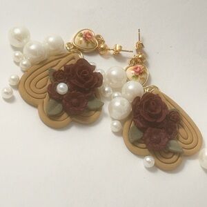 Elegant Floral Pearl Earrings